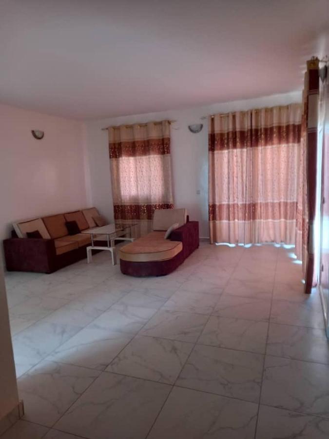 Villa Diambars Sali Tapé المظهر الخارجي الصورة